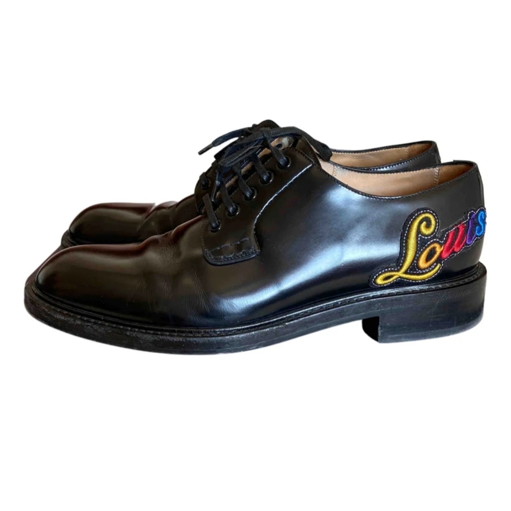 S O L D Louis Vuitton sneakers